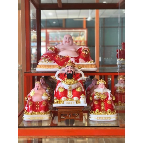 Tượng thần tài và các loại đồ thờ chất liệu bột đá tại Hà Nội