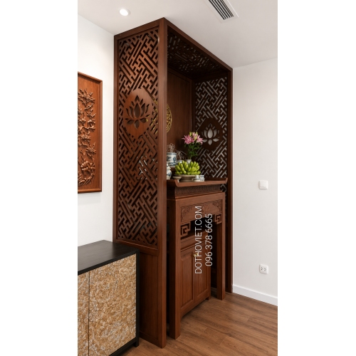 Bàn Thờ gỗ Hương 107cm và vách phòng thờ tại Mandarin Garden