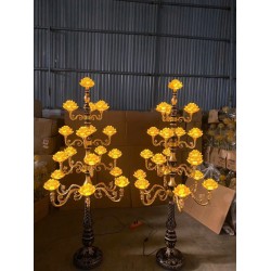 Đèn thờ cúng thân đèn giả cổ 13 bông sen lưu ly Đèn thờ cúng thân đèn giả cổ 13 bông sen lưu ly